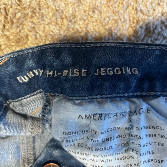 American Eagle Jeans - Picture 2 of 3